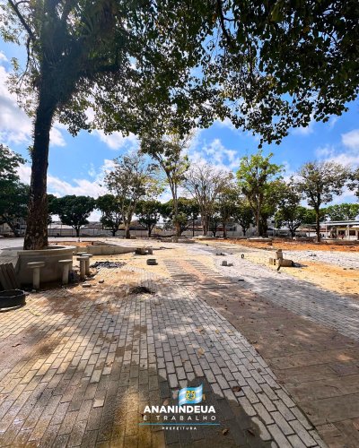 Carousel post from ananindeuapma.