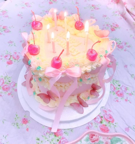 Carousel post from margaritabloom.