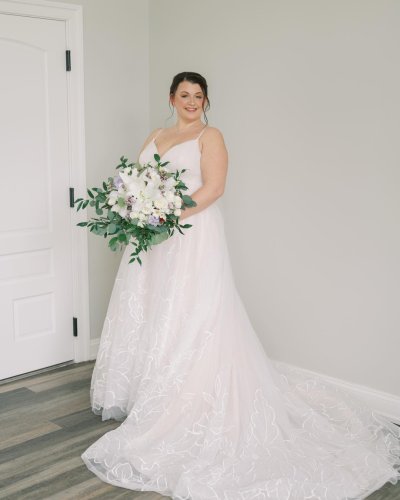 Carousel post from thecurvybridenj.