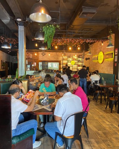 Carousel post from morogrill.