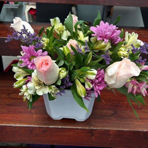 Carousel post from la_gifteria.