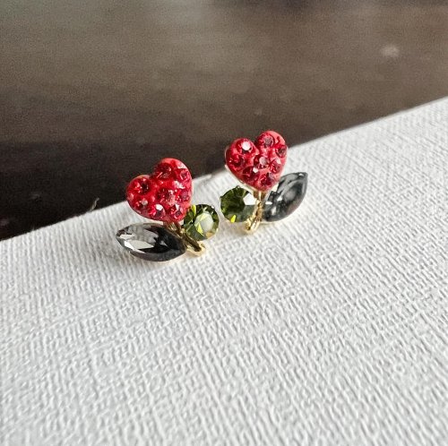 Carousel post from blingtw.
