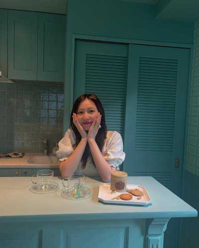 Carousel post from akari_uemura.official.