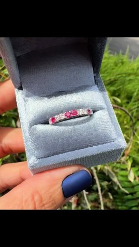 Video post from annelizabethjewelry.