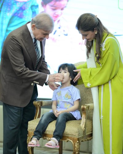 Carousel post from pakfightspolio.