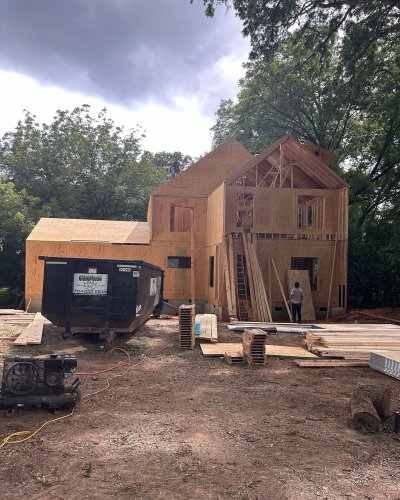 Carousel post from qcflippers.