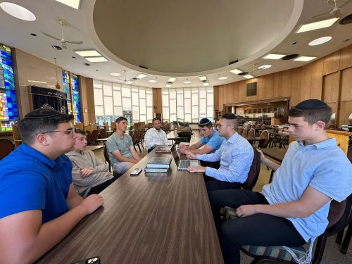 Carousel post from ncsykollel.
