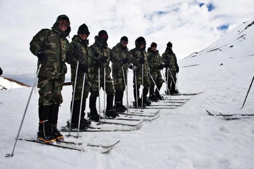 Carousel post from escuelamilitaroficial.