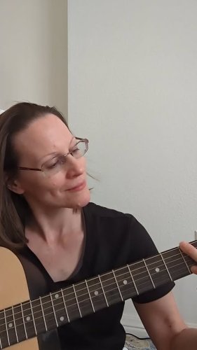 Video post from claradepont.
