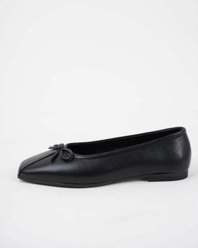 Carousel post from ossoshoes.