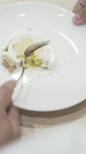 Video post from cmpatisserie.