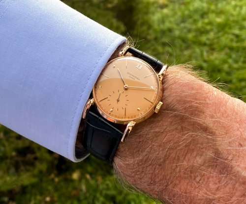 Carousel post from schoenesammleruhren.