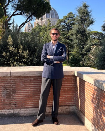 Carousel post from hoestailors.