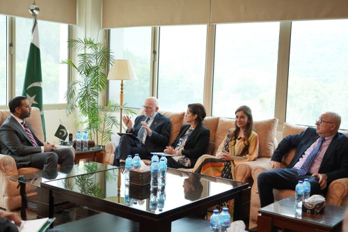 Carousel post from pakfightspolio.