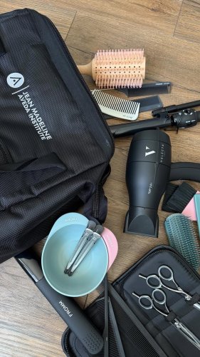Video post from jeanmadeline.
