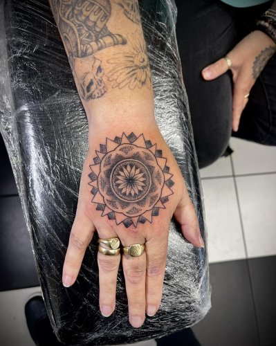 Photo post from lovetattoossandhurst.