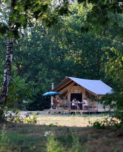 Carousel post from glampings.