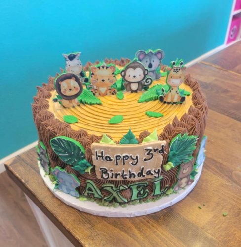 Photo post from smallcakestyler.