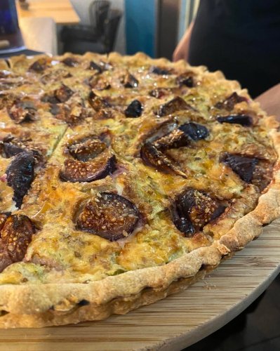 Photo post from miditreizepontarlier.