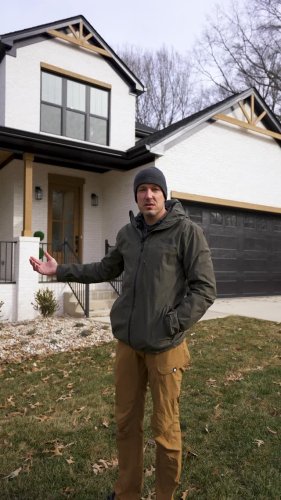 Video post from qc.builders.