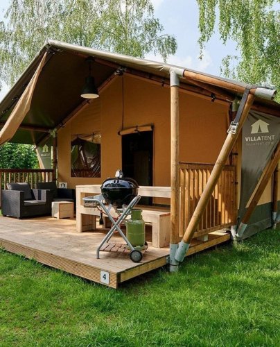 Carousel post from glampings.