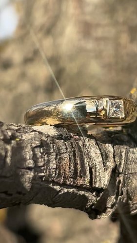 Video post from annelizabethjewelry.