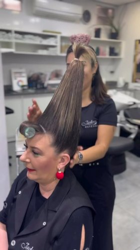 Video post from mixedchickshair.