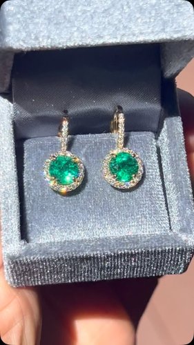 Video post from annelizabethjewelry.