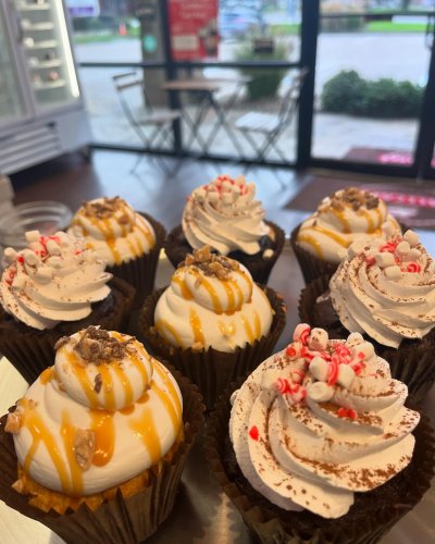 Photo post from smallcakestyler.