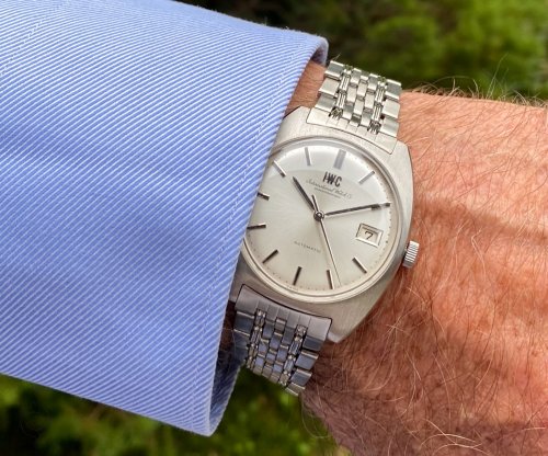 Carousel post from schoenesammleruhren.