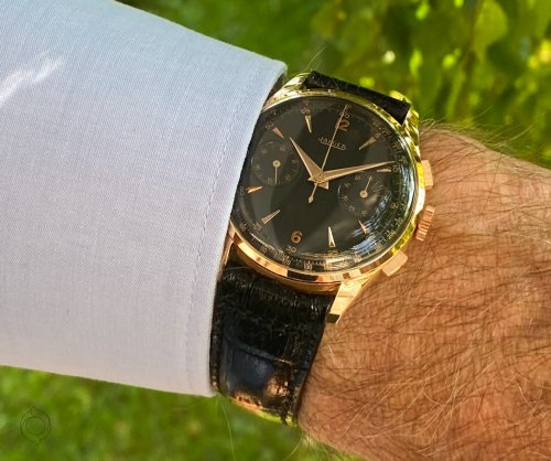 Carousel post from schoenesammleruhren.