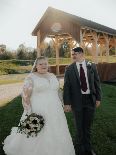 Carousel post from thecurvybridenj.