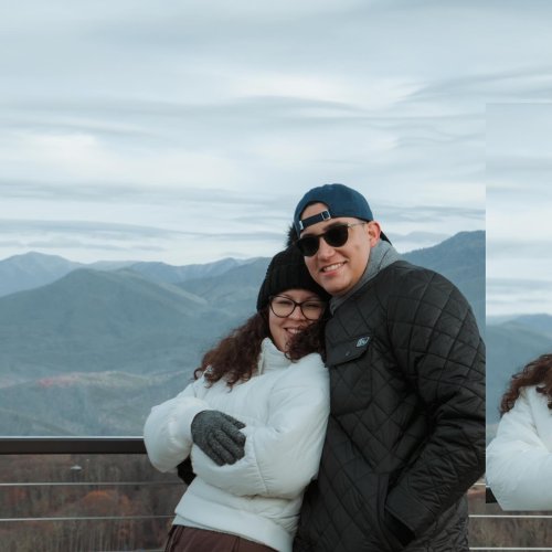 Carousel post from by_ana_iris.