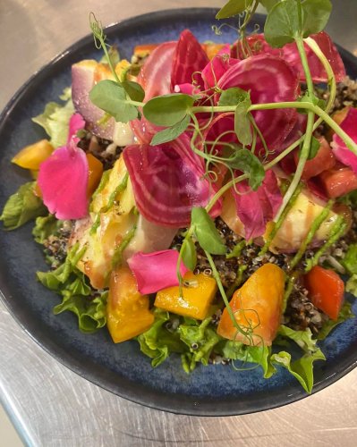 Photo post from miditreizepontarlier.