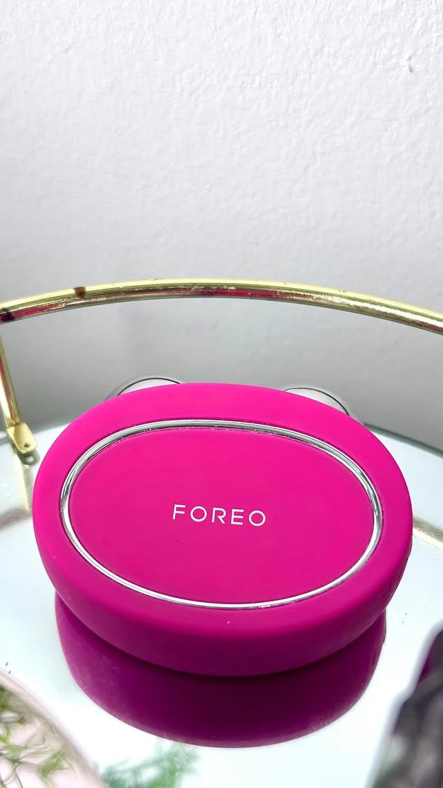 FOREO Sweden | BEAR™ 2 go | Кожа мечты в любое время и в любом месте