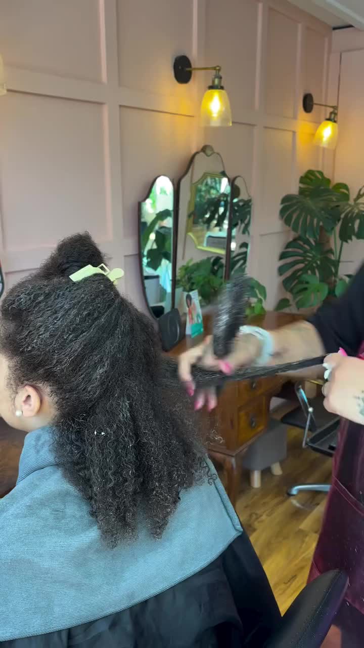 Video post from kinkbynaturekbn.