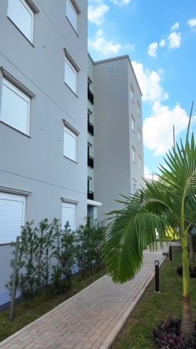 Video post from fermakoficial.