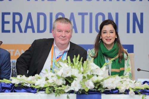 Carousel post from pakfightspolio.