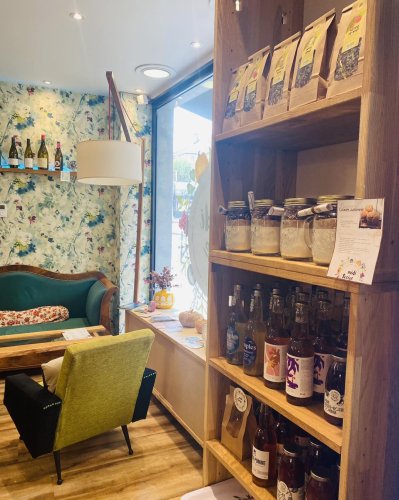 Carousel post from miditreizepontarlier.