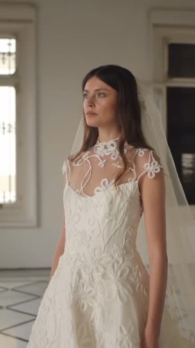 Video post from jolibride.