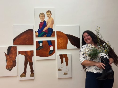 Carousel post from aur_arts.