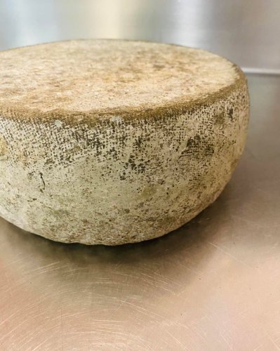 Carousel post from miditreizepontarlier.