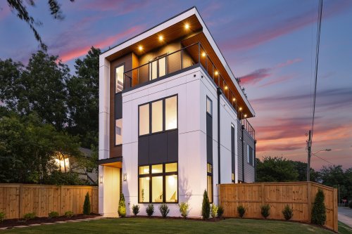 Carousel post from qcflippers.