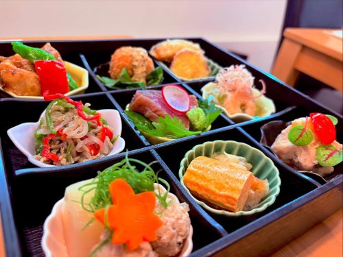 Carousel post from kappou.tonbo.