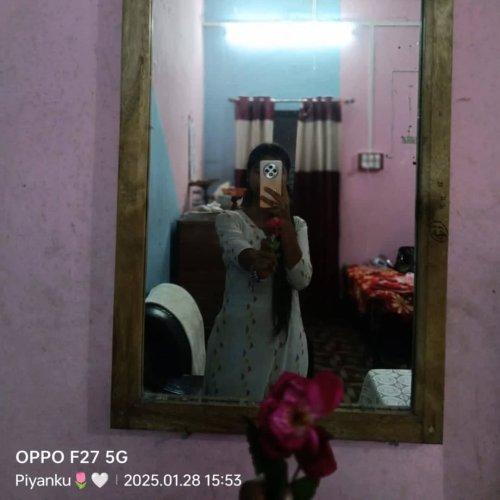 Carousel post from pori_borah13.