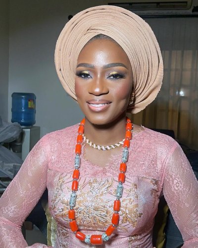 Carousel post from omt_makeovers.