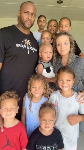 Video post from mixedchickshair.