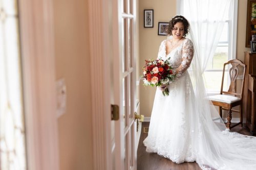 Carousel post from thecurvybridenj.