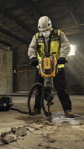 Video post from dewalttough.