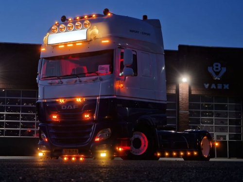 Carousel post from vaexthetrucktraders.